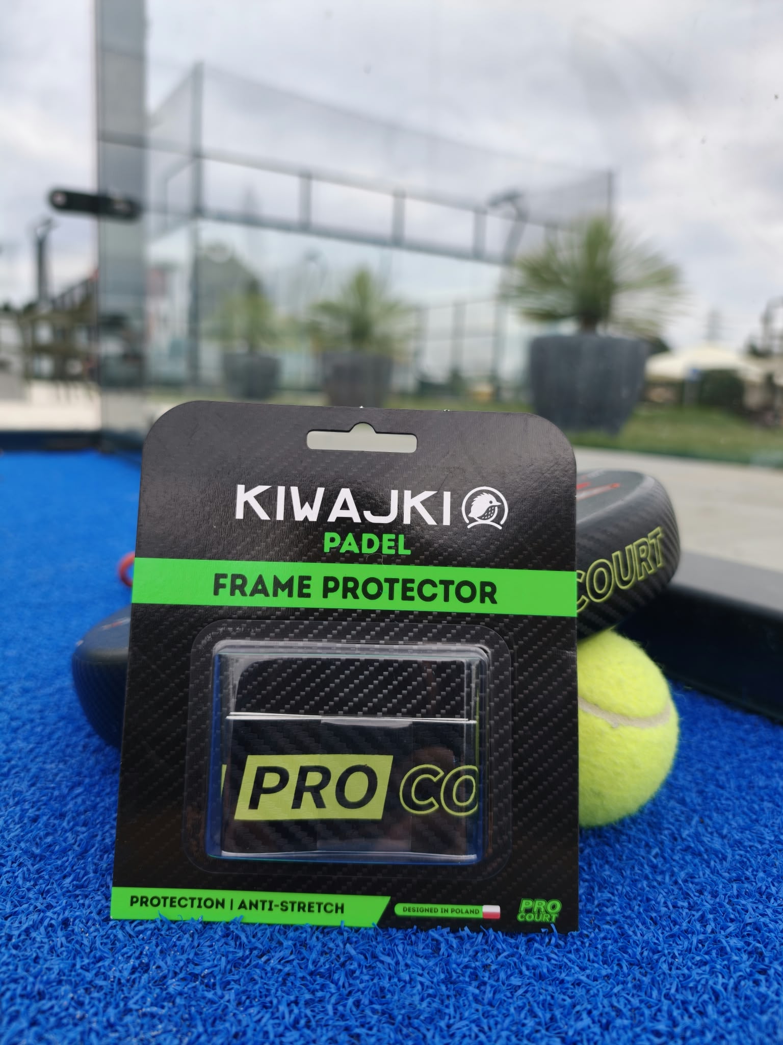 Montaż protektora carbon KIWAJKI PRO COURT na rakiecie do padla